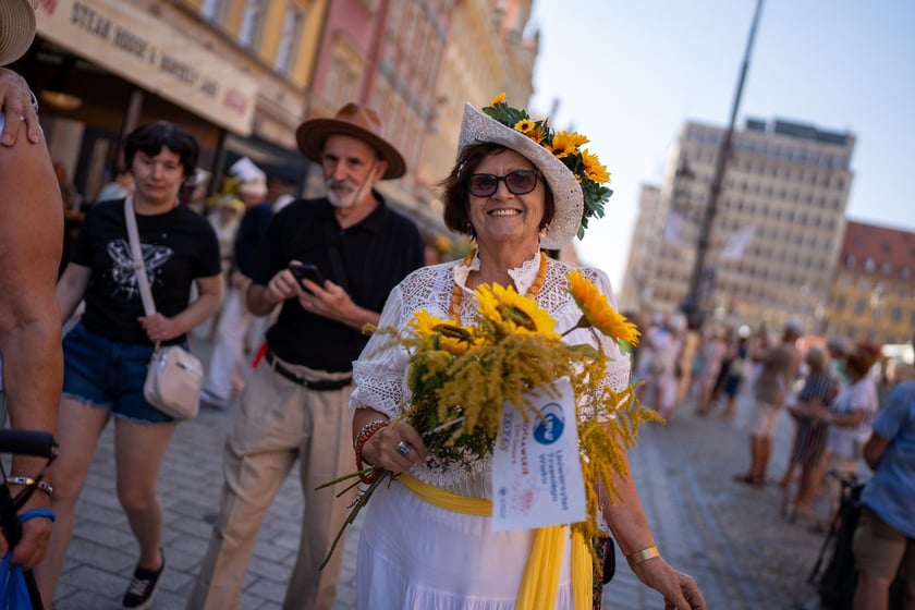 Marsz Kapeluszy i inauguracja Dni Seniora 2024