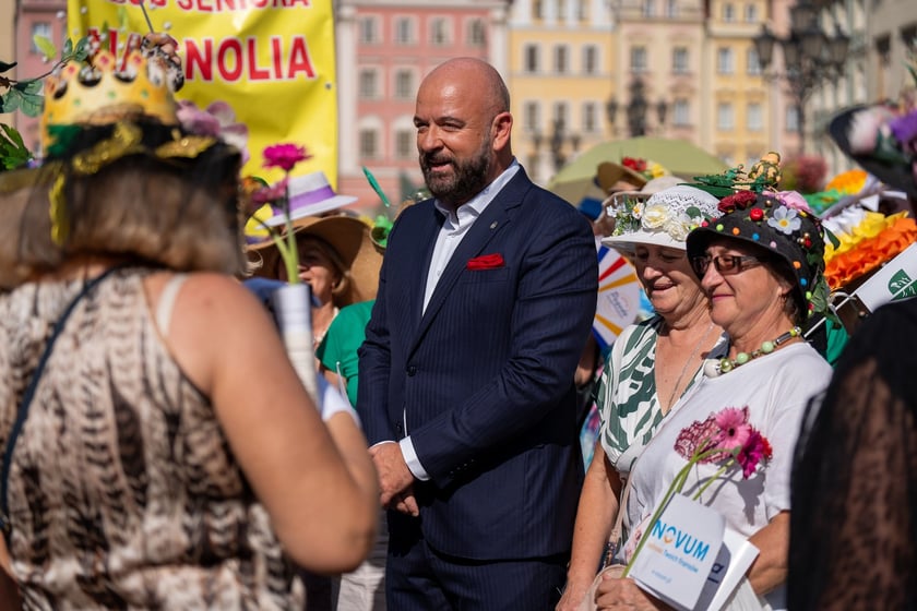 Marsz Kapeluszy i inauguracja Dni Seniora 2024