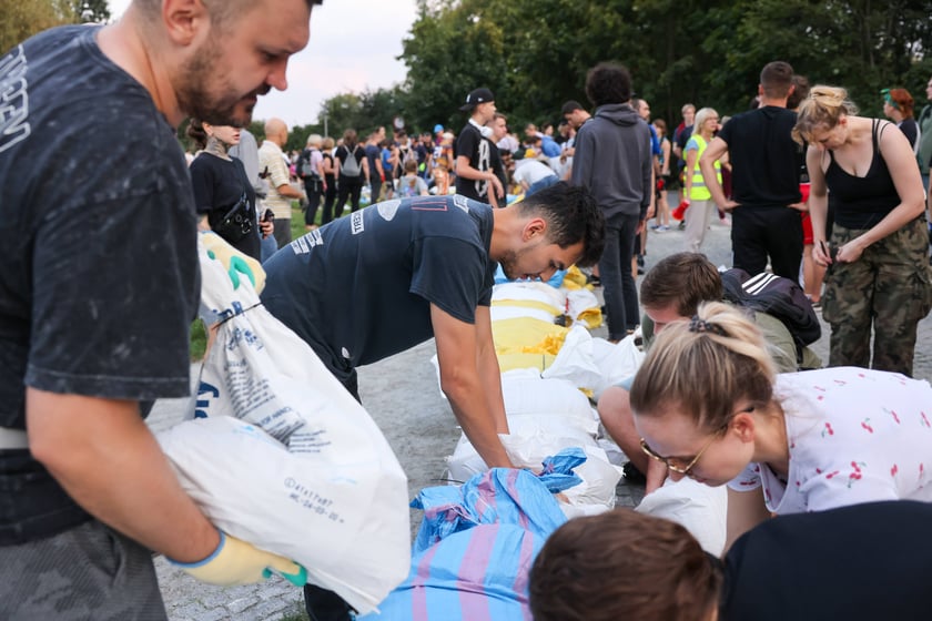 Budowa umocnień przy Żabiej Ścieżce na Przedmieściu Oławskim