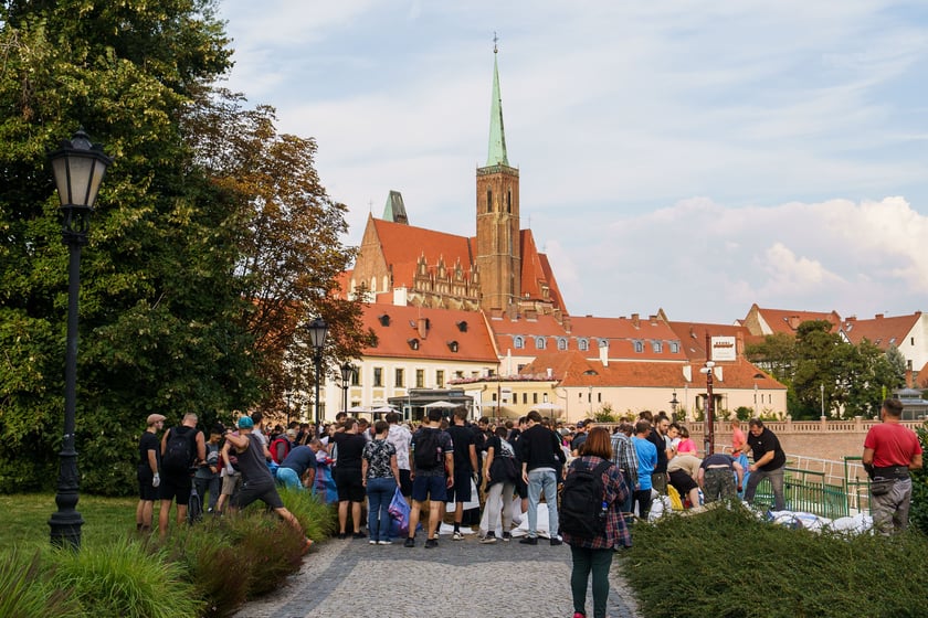 Mieszkańcy jednoczą się przy budowie wałów w okolicach Ostrowa Tumskiego