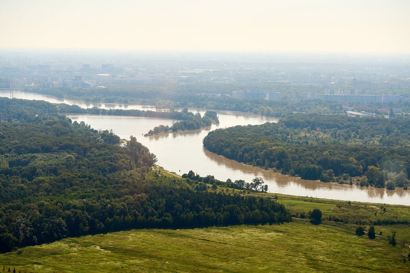 Wrocław z lotu ptaka. Zdjęcia lotnicze z powodzi [21 września]