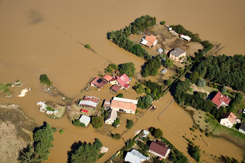 Wrocław z lotu ptaka. Zdjęcia lotnicze z powodzi [21 września]