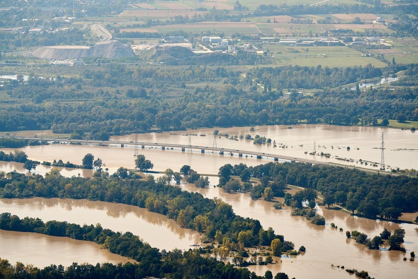 Wrocław z lotu ptaka. Zdjęcia lotnicze z powodzi [21 września]
