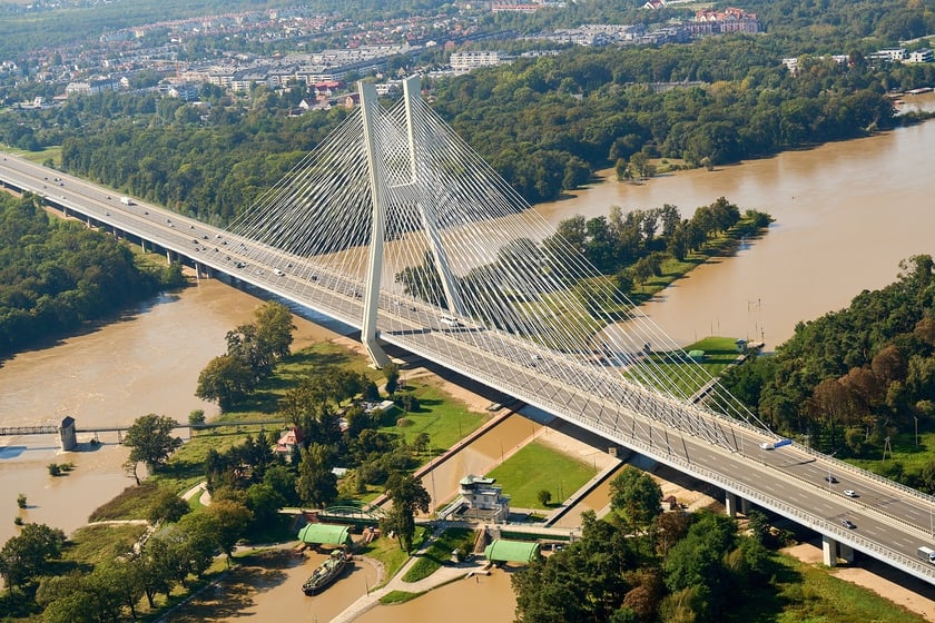 Wrocław z lotu ptaka. Zdjęcia lotnicze z powodzi [21 września]