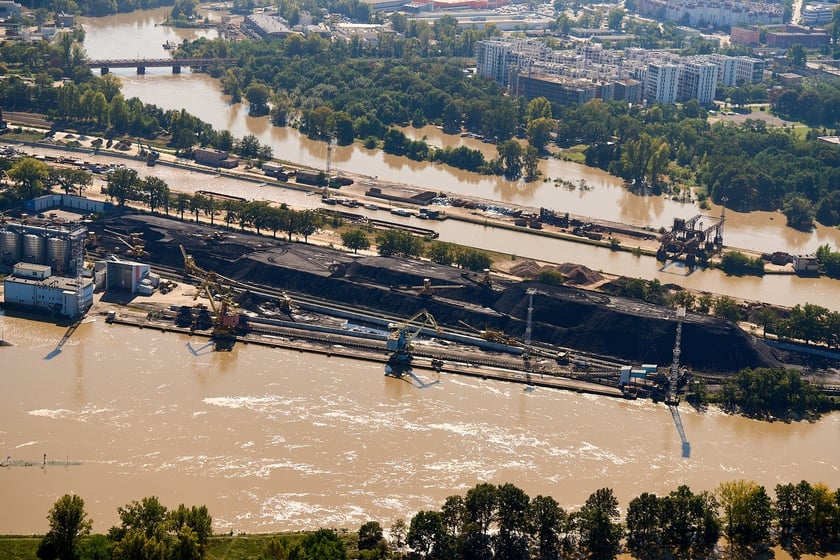Wrocław z lotu ptaka. Zdjęcia lotnicze z powodzi [21 września]