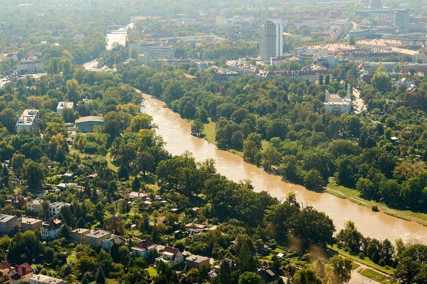 Wrocław z lotu ptaka. Zdjęcia lotnicze z powodzi [21 września]