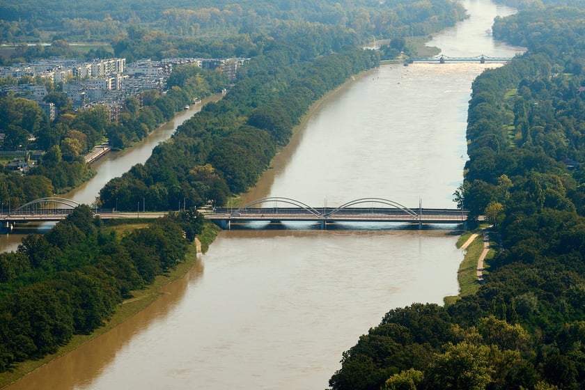 Wrocław z lotu ptaka. Zdjęcia lotnicze z powodzi [21 września]