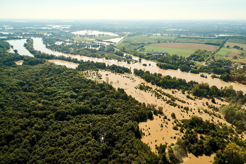 Wrocław z lotu ptaka. Zdjęcia lotnicze z powodzi [21 września]