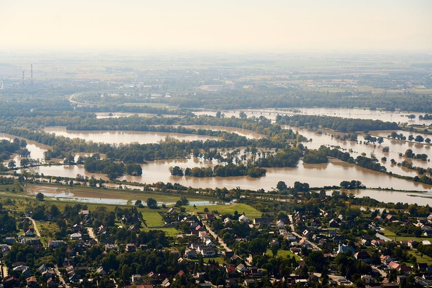 Wrocław z lotu ptaka. Zdjęcia lotnicze z powodzi [21 września]