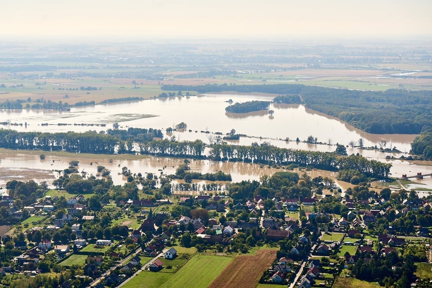 Wrocław z lotu ptaka. Zdjęcia lotnicze z powodzi [21 września]