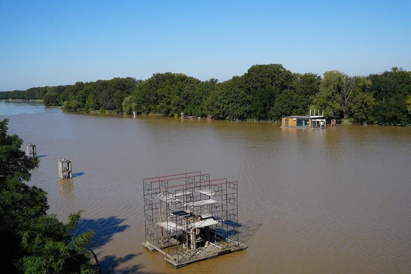 Most Milenijny nad Odrą we Wrocławiu: Dobry widok na Odrę