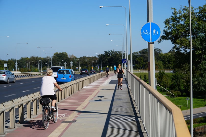 Most Milenijny nad Odrą we Wrocławiu: Dobry widok na Odrę