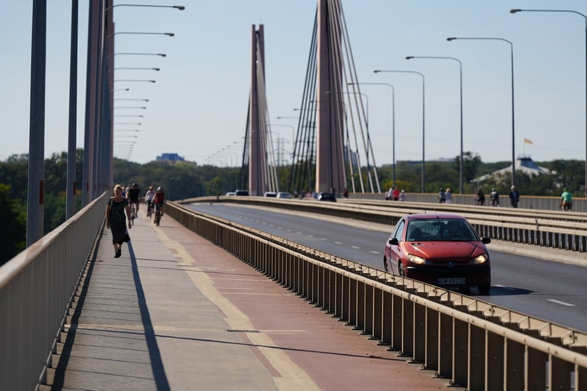 Most Milenijny nad Odrą we Wrocławiu: Dobry widok na Odrę