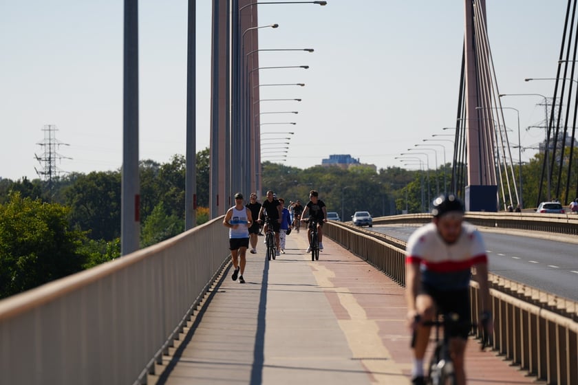 Most Milenijny nad Odrą we Wrocławiu: Dobry widok na Odrę