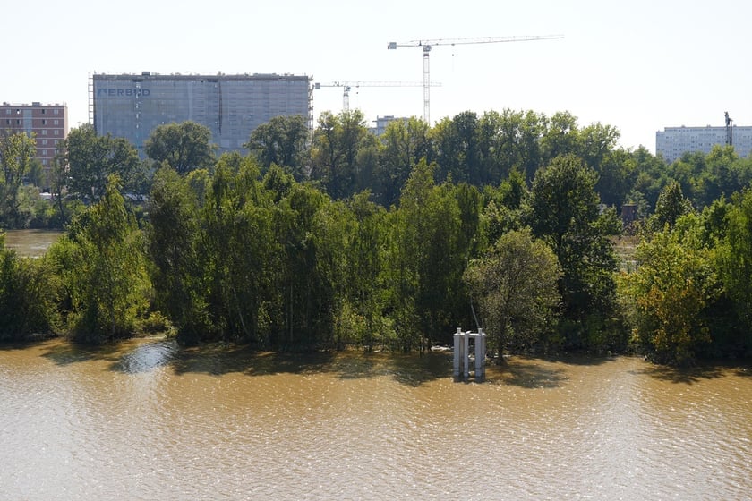 Most Milenijny nad Odrą we Wrocławiu: Dobry widok na Odrę