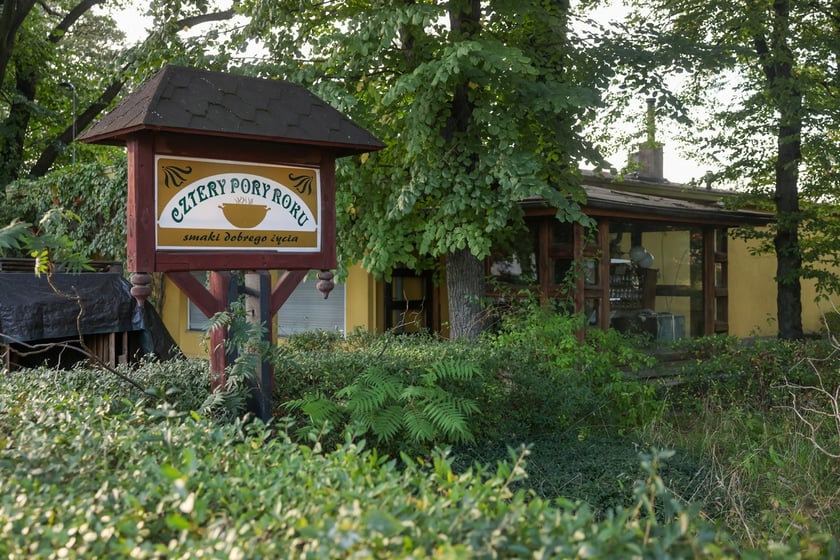 Zamyka się pub Cztery Pory Roku przy Mickiewicza. Do końca września trwa wyprzedaż
