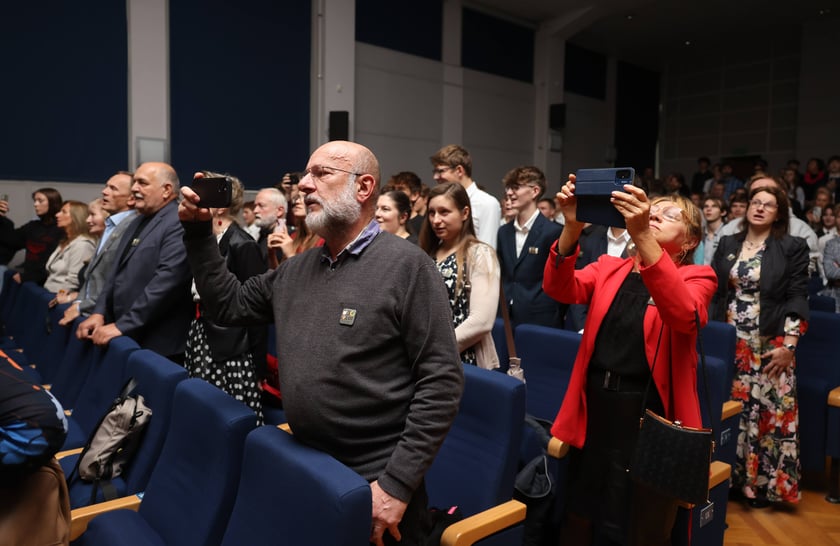 4 października LO nr XIV przy al. Brücknera świętowało 50. rocznicę powstania