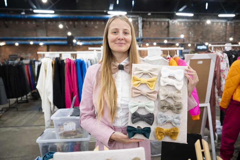 Festiwal Kupuj Świadomie w Czasoprzestrzeni (Zajezdnia Dąbie), czyli moda, kosmetyki, słodkości i rośliny do kupienia