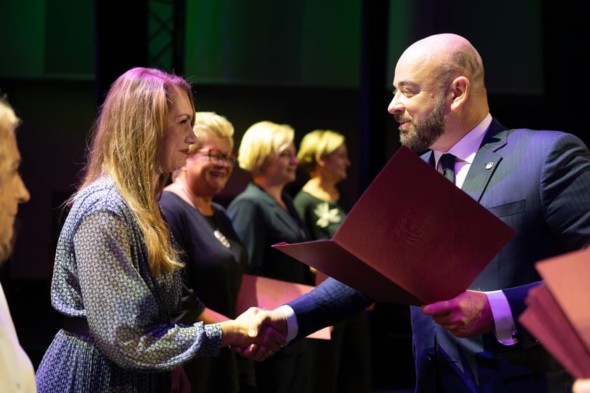 Wrocławski Dzień Edukacji Narodowej 2024. Wyróżnienia dla nauczycieli