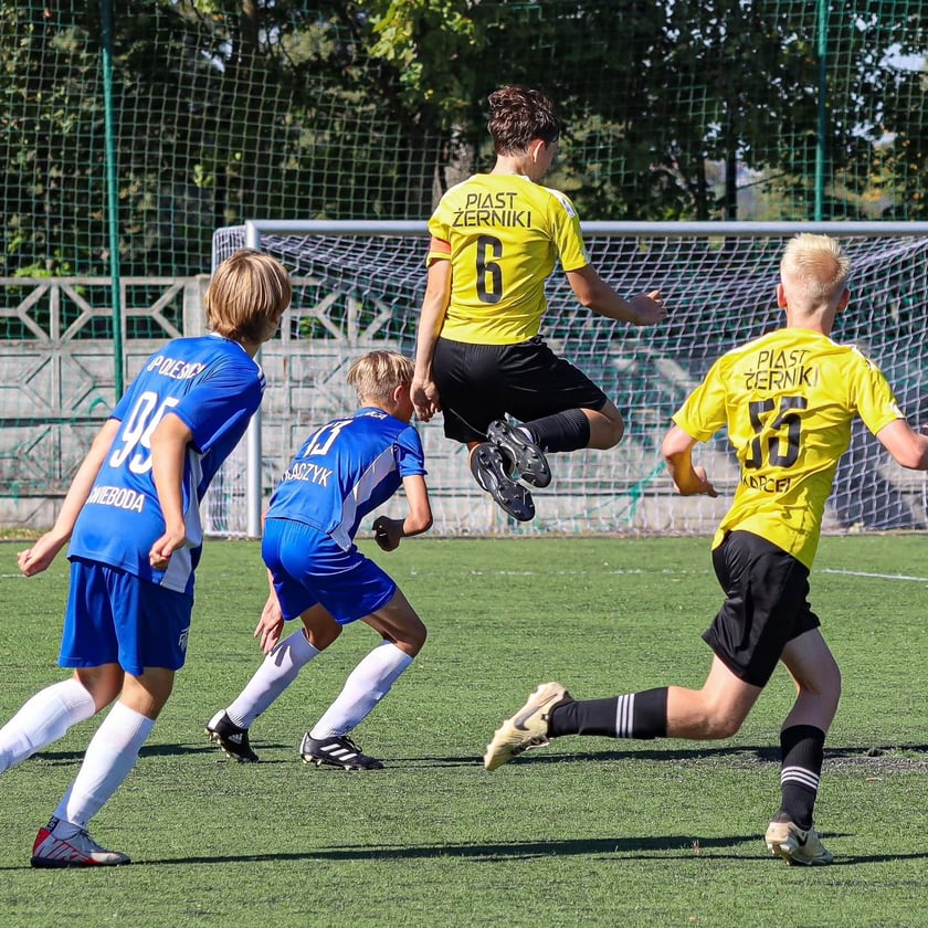 Zawodnicy klubu sportowego Piast Żerniki