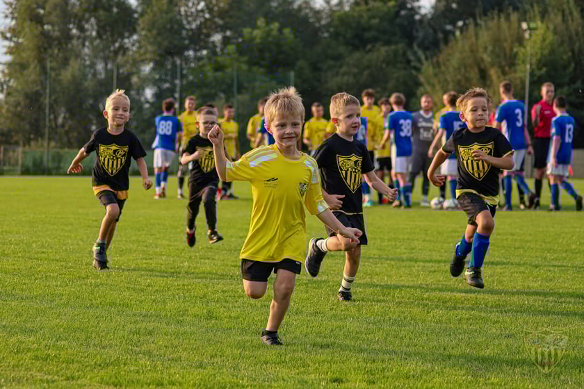 Zawodnicy klubu sportowego Piast Żerniki