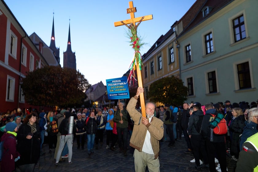 Piesza pielgrzymka z Wrocławia do Trzebnicy - zdjęcia pielgrzymów, 12 października 2024 r.