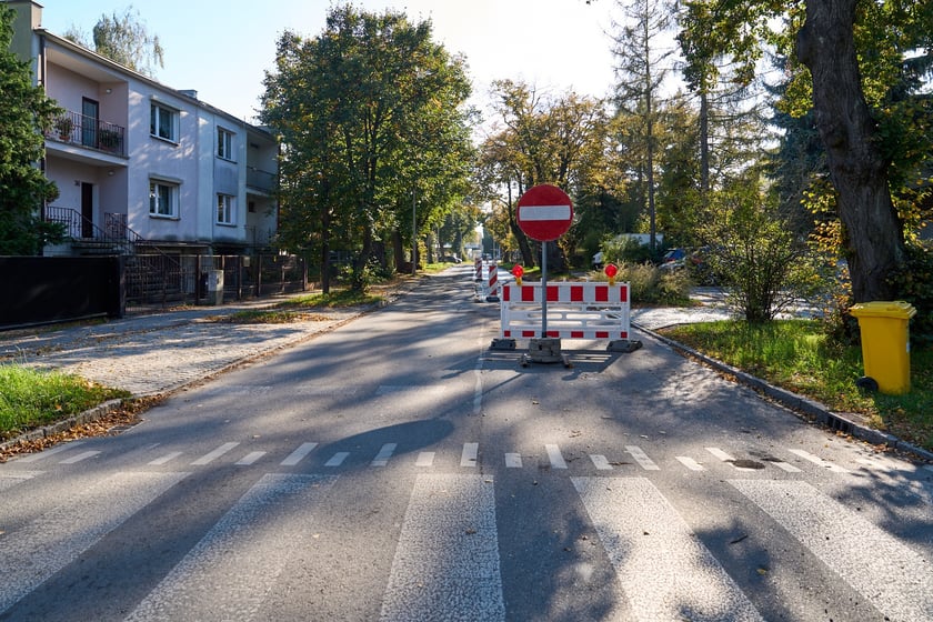 Wymiana nawierzchni na Ołtaszyńskiej, 16 października 2024