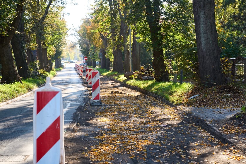 Wymiana nawierzchni na Ołtaszyńskiej, 16 października 2024