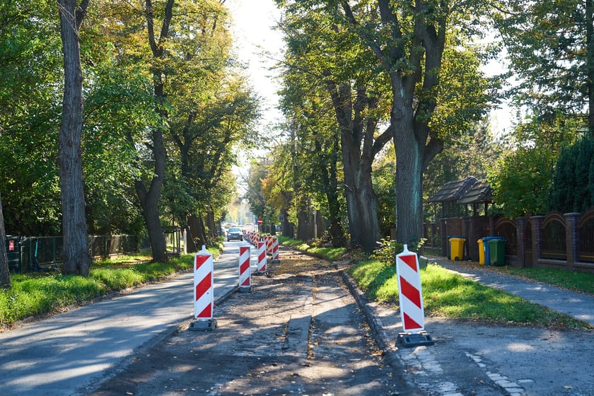 Wymiana nawierzchni na Ołtaszyńskiej, 16 października 2024