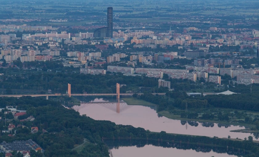 Most Milenijny we Wrocławiu