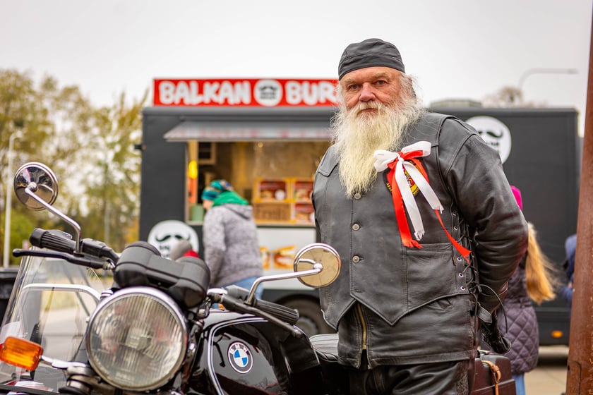 VII Niepodległościowe Spotkanie Klasycznych Pojazdów przy Centrum Historii Zajezdnia  we Wrocławiu