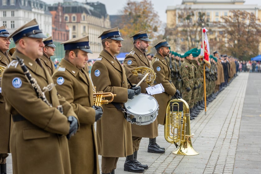 Uroczystości z okazji Narodowego Święta Niepodległości na placu Wolności we Wrocławiu - 11.11.2024