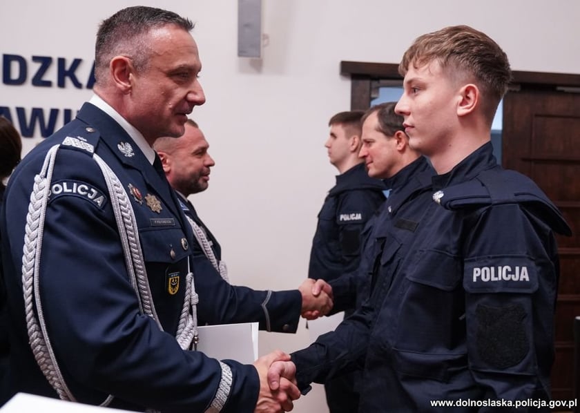 Ślubowanie nowych policjantów we Wrocławiu