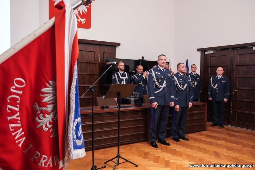 Ślubowanie nowych policjantów we Wrocławiu