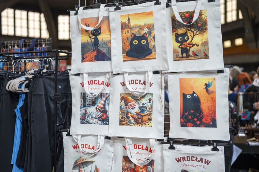 13. edycja Targ&oacute;w Rzeczy Wyjątkowych JWSR (czyli Jedynych w Swoim Rodzaju) w Hali Stulecia