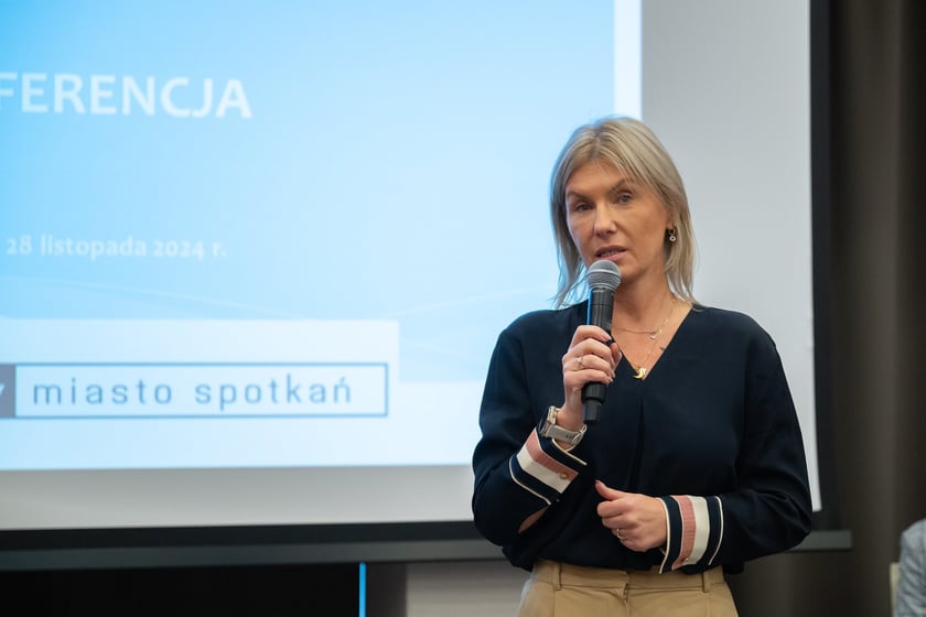 Dziś, 28 listopada, podczas konferencji wroc.win.with.hiv podsumowano efekty projektów profilaktycznych. Na zdjęciu wiceprezydentka Wrocławia Renata Granowska