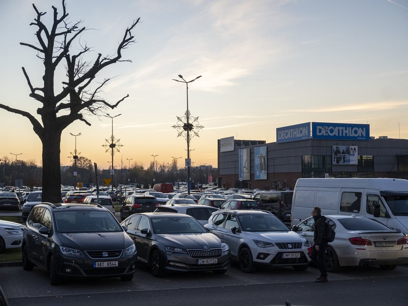 Black Week 2024 rozpoczęty. Klienci na zakupach, 30 listopada we Wrocławiu