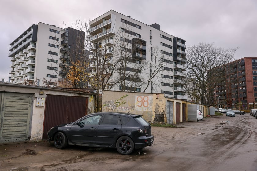 Garaże na Popowicach do wyburzenia