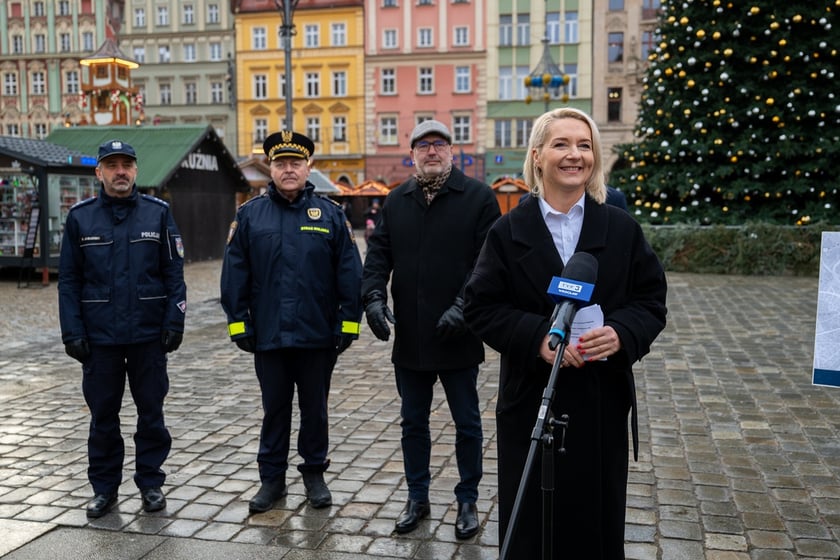 Briefing w sprawie wydarzeń mikołajkowych na wrocławskim Rynku