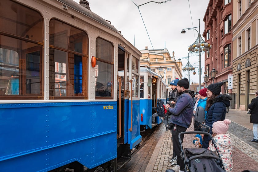 Mikołajki z zabytkowym Konstalem. Wrocław, 07.12.2024