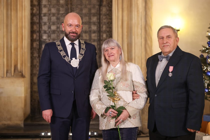 Sala Wielka Ratusza, spotkanie z parami z wieloletnim stażem, 9 grudnia 2024