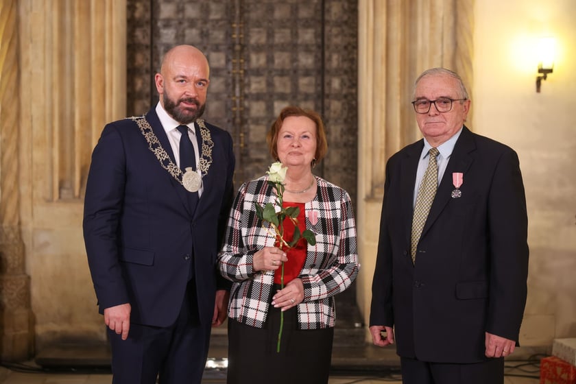 Sala Wielka Ratusza, spotkanie z parami z wieloletnim stażem, 9 grudnia 2024