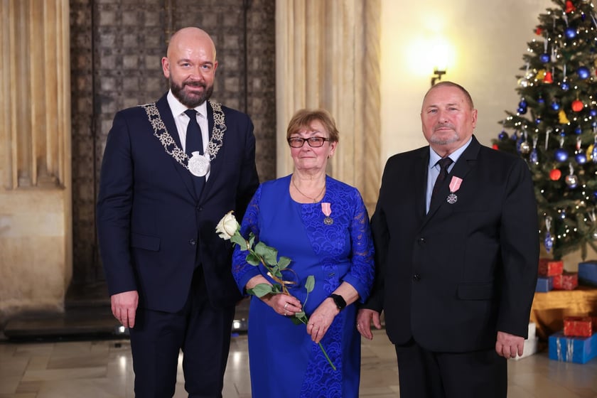 Sala Wielka Ratusza, spotkanie z parami z wieloletnim stażem, 9 grudnia 2024