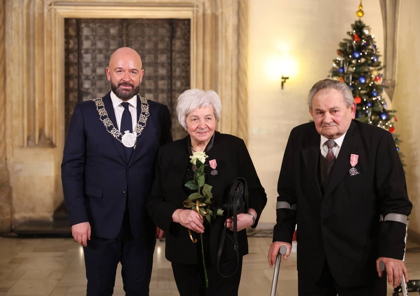 Sala Wielka Ratusza, spotkanie z parami z wieloletnim stażem, 9 grudnia 2024