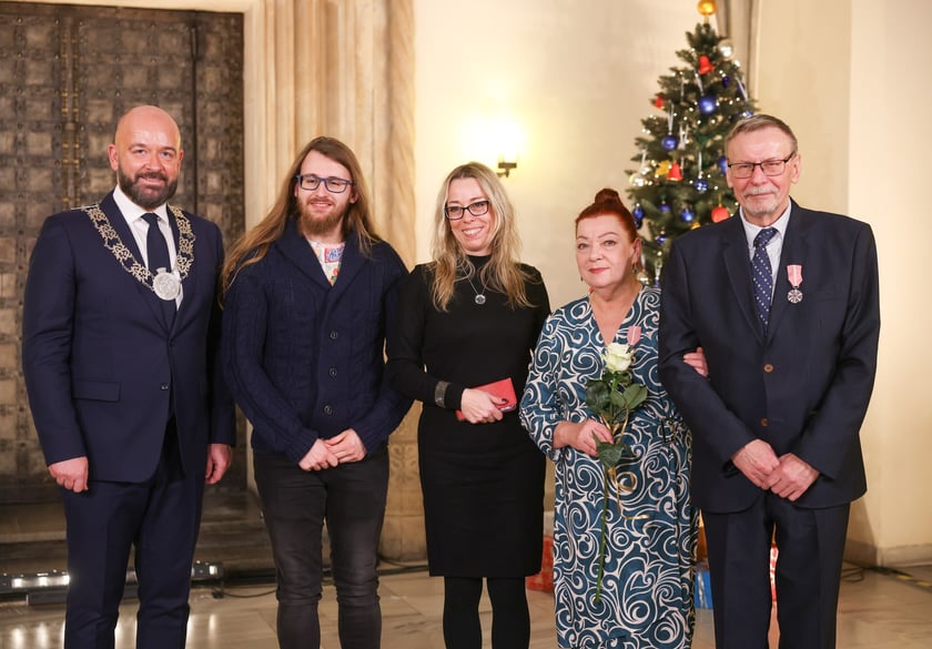 Sala Wielka Ratusza, spotkanie z parami z wieloletnim stażem, 9 grudnia 2024