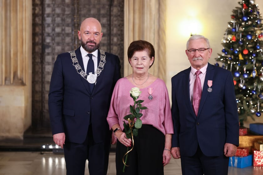 Sala Wielka Ratusza, spotkanie z parami z wieloletnim stażem, 9 grudnia 2024