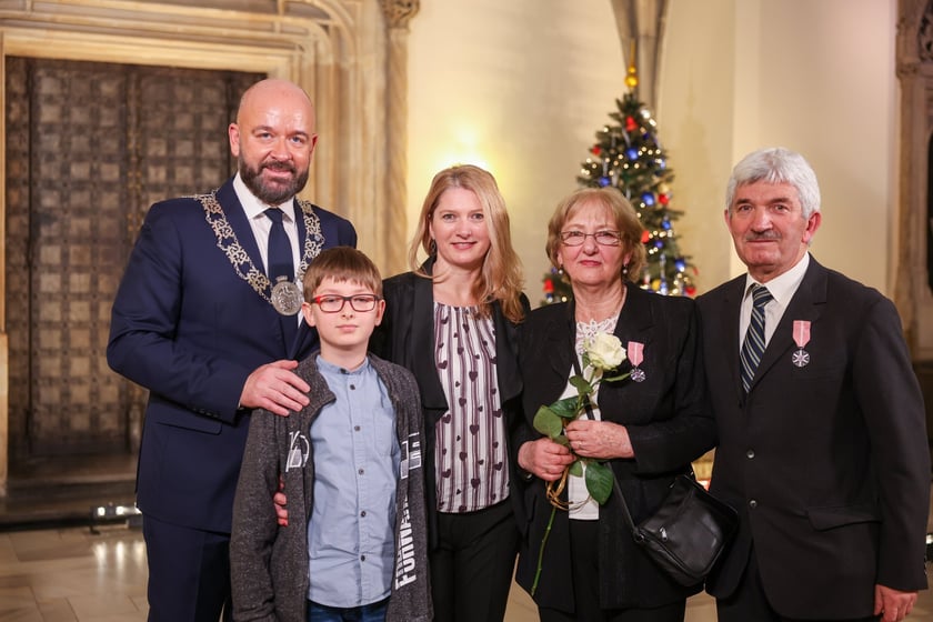 Sala Wielka Ratusza, spotkanie z parami z wieloletnim stażem, 9 grudnia 2024