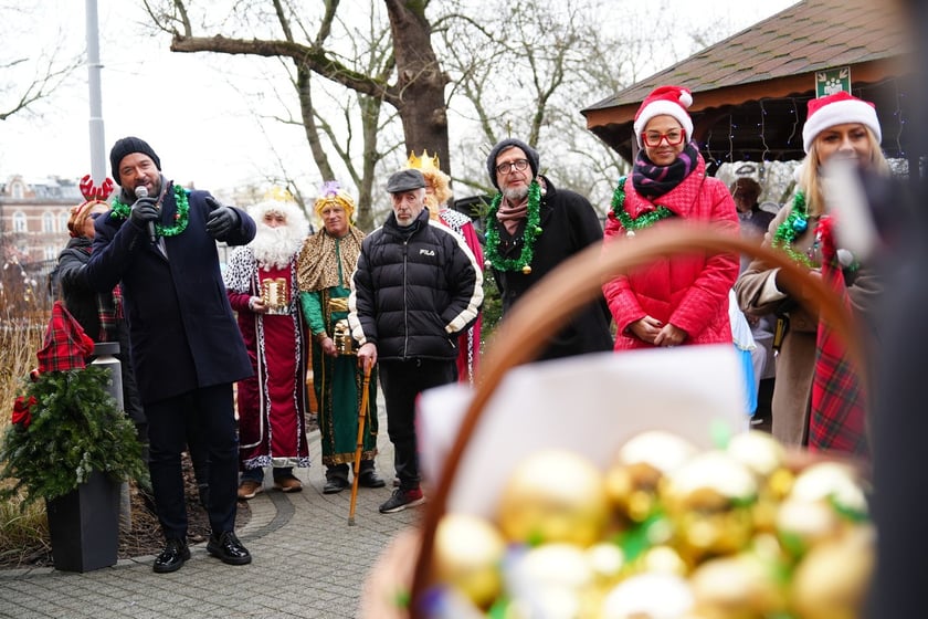 Paczki Dobrych Relacji dla mieszkańców. Spotkanie w Leśnicy