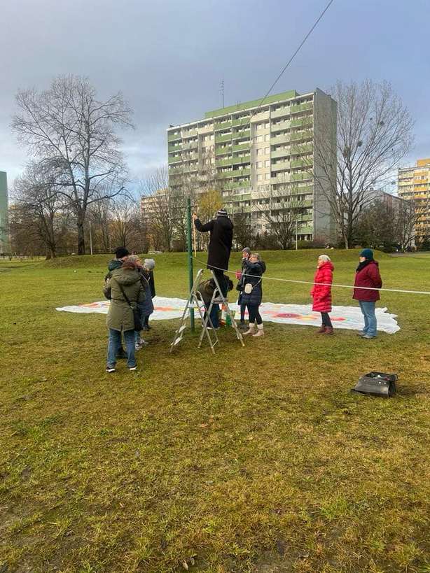 Kolorowe mandale na Gądowie. Mieszkańcy stworzyli wyjątkową instalację