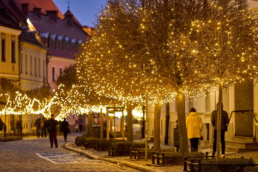 Świąteczne iluminacje i ozdoby we Wrocławiu, Ostr&oacute;w Tumski